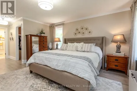 294 Fallowfield Drive Kitchener ON N2C 2T8