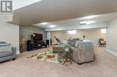 294 Fallowfield Drive Kitchener ON N2C 2T8