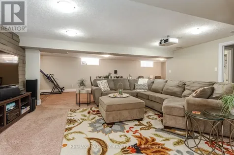 294 Fallowfield Drive Kitchener ON N2C 2T8