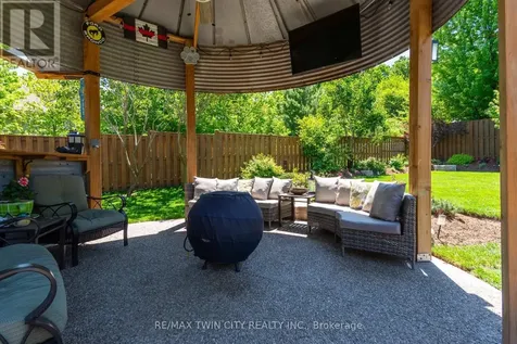 294 Fallowfield Drive Kitchener ON N2C 2T8