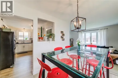 183 Dinison Crescent Kitchener ON N2E 2S6