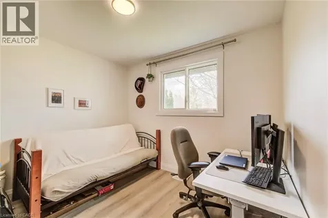 183 Dinison Crescent Kitchener ON N2E 2S6
