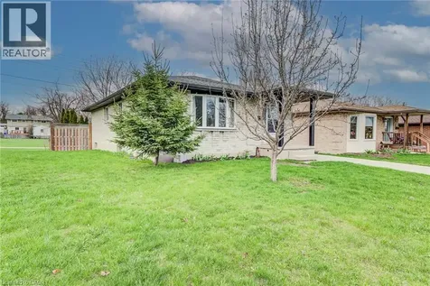 183 Dinison Crescent Kitchener ON N2E 2S6