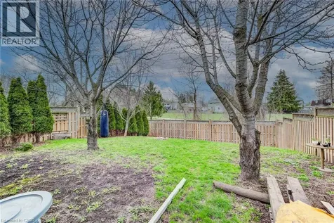183 Dinison Crescent Kitchener ON N2E 2S6