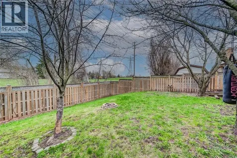 183 Dinison Crescent Kitchener ON N2E 2S6