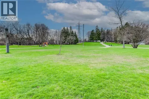 183 Dinison Crescent Kitchener ON N2E 2S6