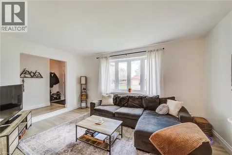 183 Dinison Crescent Kitchener ON N2E 2S6