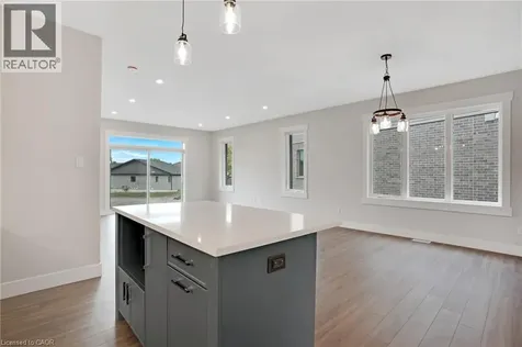 24 Moon Crescent Cambridge ON N1S 5B4