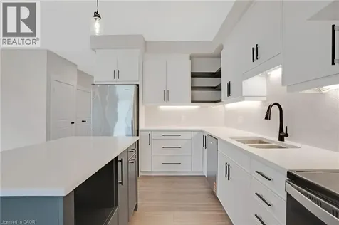 24 Moon Crescent Cambridge ON N1S 5B4