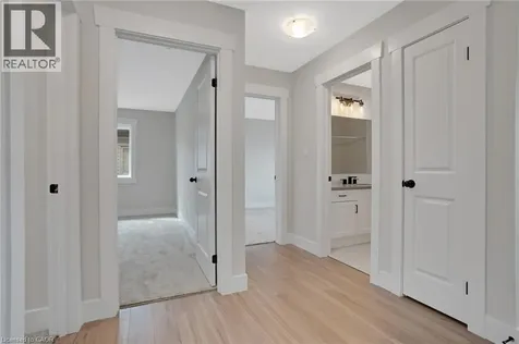 24 Moon Crescent Cambridge ON N1S 5B4