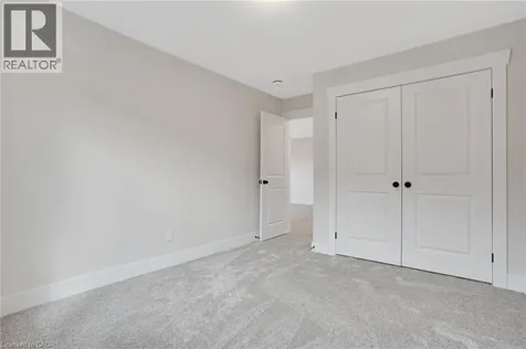 24 Moon Crescent Cambridge ON N1S 5B4