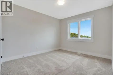 24 Moon Crescent Cambridge ON N1S 5B4