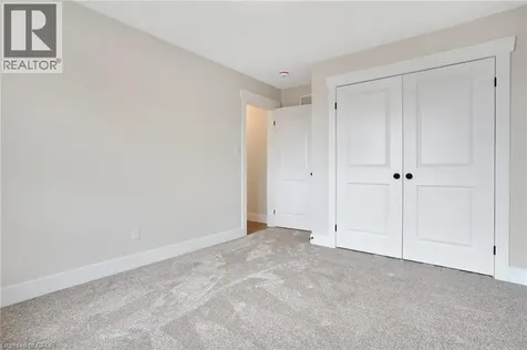 24 Moon Crescent Cambridge ON N1S 5B4