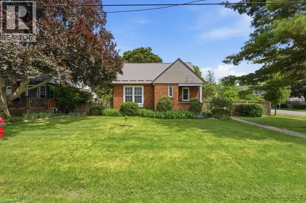 96 First Street North Stoney Creek ON L8G 1Y4