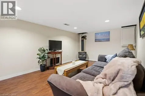 96 First Street North Stoney Creek ON L8G 1Y4