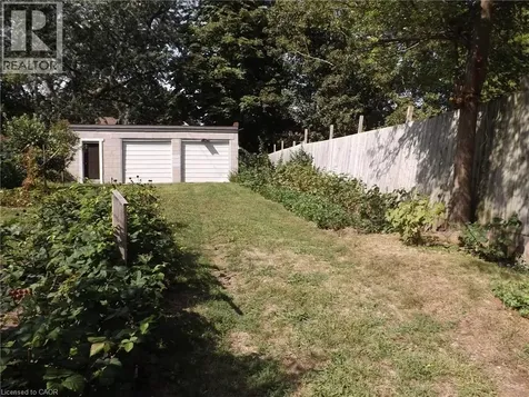 5815 Main Street Niagara Falls ON L2G 5Z6