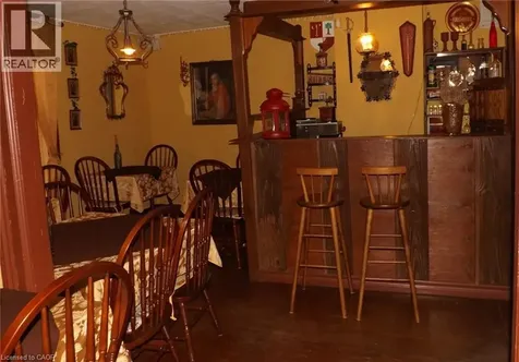 5815 Main Street Niagara Falls ON L2G 5Z6