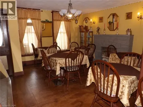 5815 Main Street Niagara Falls ON L2G 5Z6