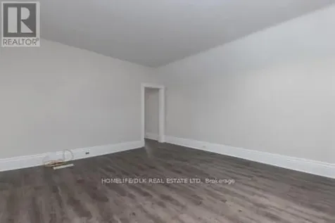 33 Bartholomew Street Brockville ON K6V 2R5