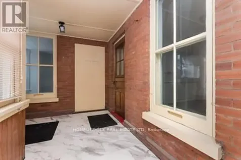 33 Bartholomew Street Brockville ON K6V 2R5