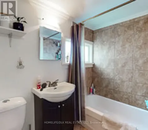 33 Bartholomew Street Brockville ON K6V 2R5