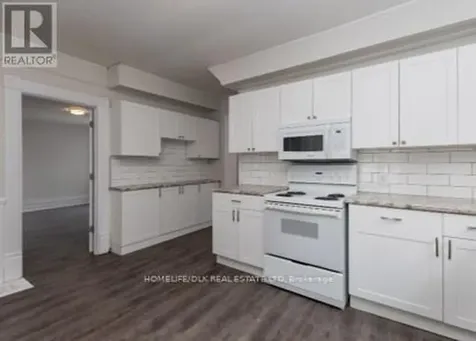33 Bartholomew Street Brockville ON K6V 2R5