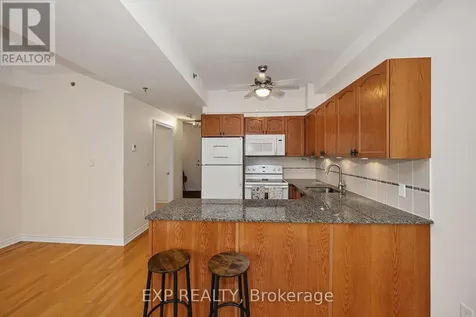 6 Grove Avenue Ottawa ON K1S 3A6