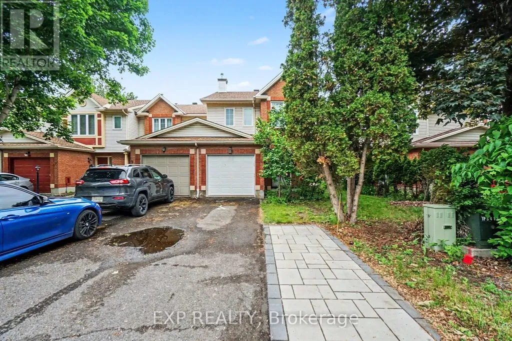 11 Longshire Circle Ottawa ON K2J 4K7