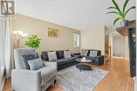11 Longshire Circle Ottawa ON K2J 4K7