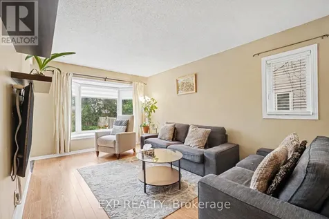 11 Longshire Circle Ottawa ON K2J 4K7