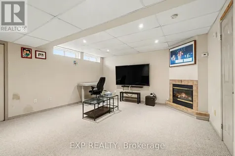 11 Longshire Circle Ottawa ON K2J 4K7