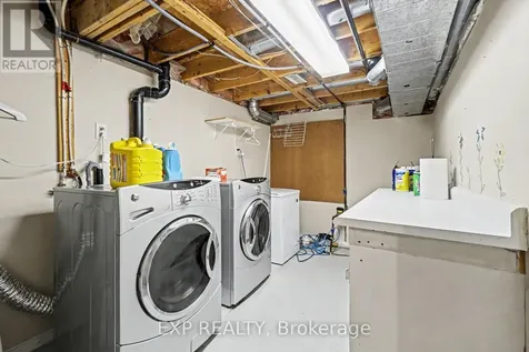 11 Longshire Circle Ottawa ON K2J 4K7