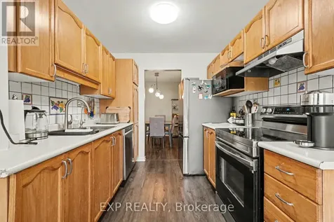 11 Longshire Circle Ottawa ON K2J 4K7