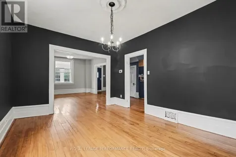 506 Wentworth Avenue Ottawa ON K2B 5K1