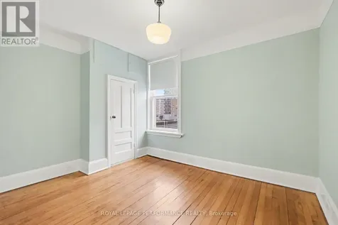 506 Wentworth Avenue Ottawa ON K2B 5K1