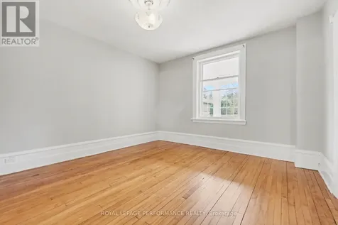 506 Wentworth Avenue Ottawa ON K2B 5K1