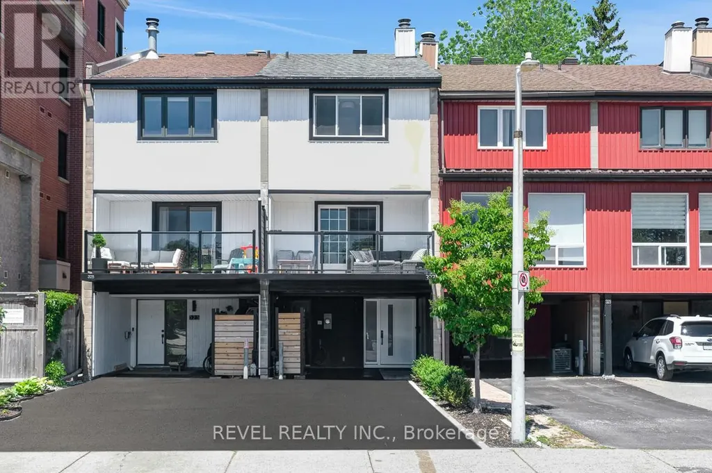327 St Andrew Street Ottawa ON K1N 5G9