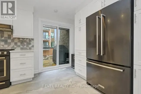 327 St Andrew Street Ottawa ON K1N 5G9