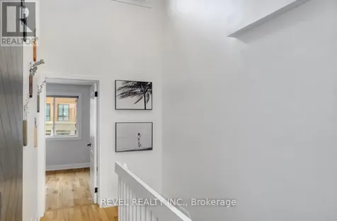 327 St Andrew Street Ottawa ON K1N 5G9