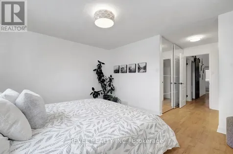 327 St Andrew Street Ottawa ON K1N 5G9