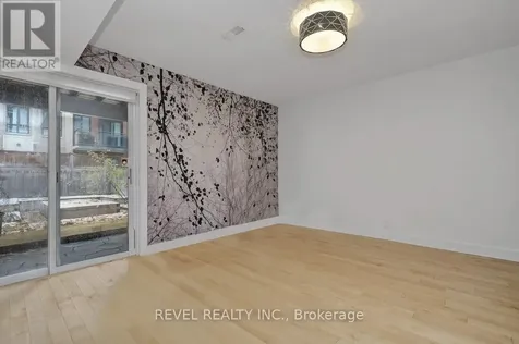 327 St Andrew Street Ottawa ON K1N 5G9