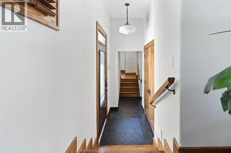 279 Ford Boulevard Windsor ON N8S 2E4