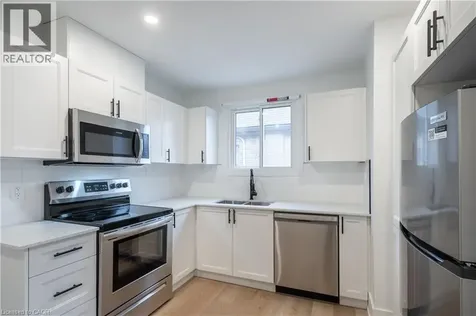 204 Balsam Avenue South Hamilton ON L8M 3B8