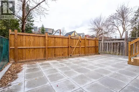 204 Balsam Avenue South Hamilton ON L8M 3B8