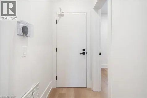 204 Balsam Avenue South Hamilton ON L8M 3B8