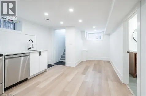 204 Balsam Avenue South Hamilton ON L8M 3B8
