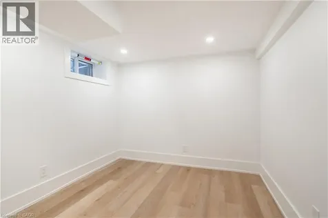 204 Balsam Avenue South Hamilton ON L8M 3B8