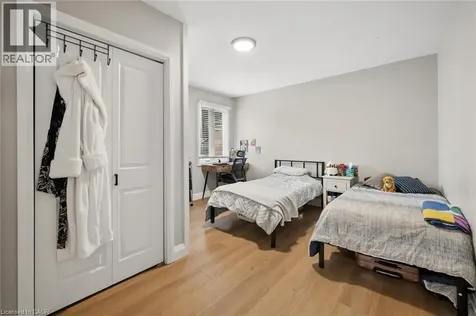 1030 Queens Boulevard Kitchener ON N2M 1B7