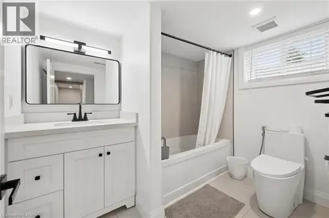 1030 Queens Boulevard Kitchener ON N2M 1B7