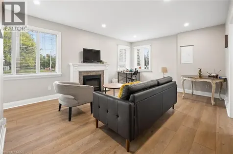1030 Queens Boulevard Kitchener ON N2M 1B7
